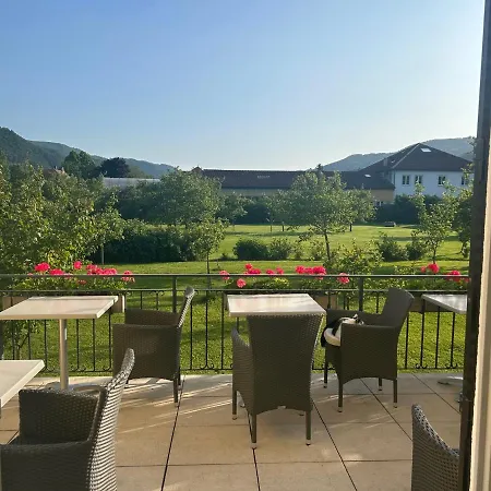 Donauhof - Garni Weissenkirchen in der Wachau