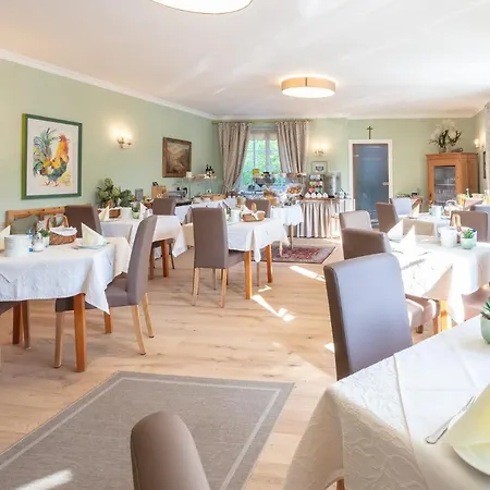 Donauhof - Garni מלון וויסנקירשן אין דר וואכאו