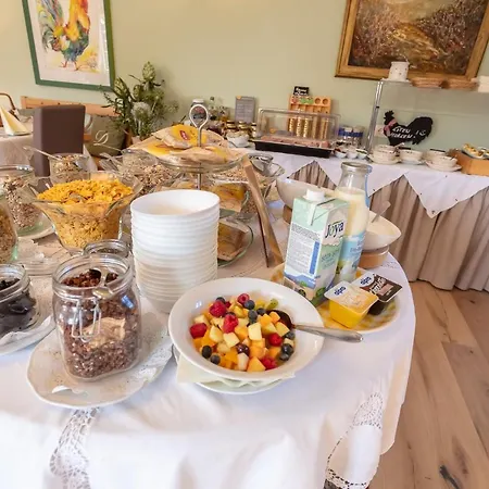 Hotell Donauhof - Garni Weissenkirchen in der Wachau