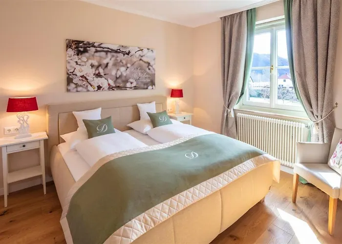 Hotel Donauhof - Garni 4*